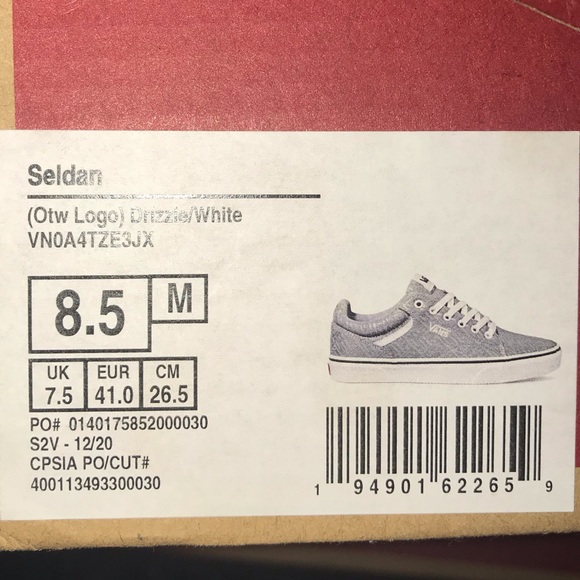 New in the box Vans - Picture 6 of 6